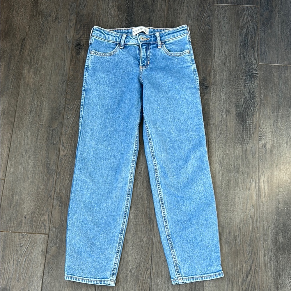 Abercrombie kids, midrise boyfriend jeans